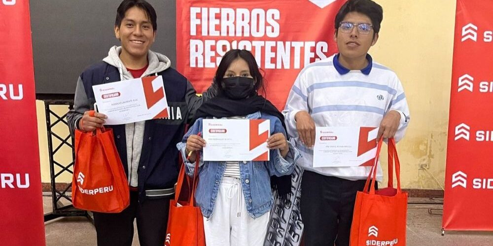 Estudiantes participaron en capacitación de SIDERPERÚ
