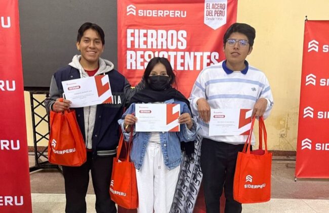 Estudiantes participaron en capacitación de SIDERPERÚ