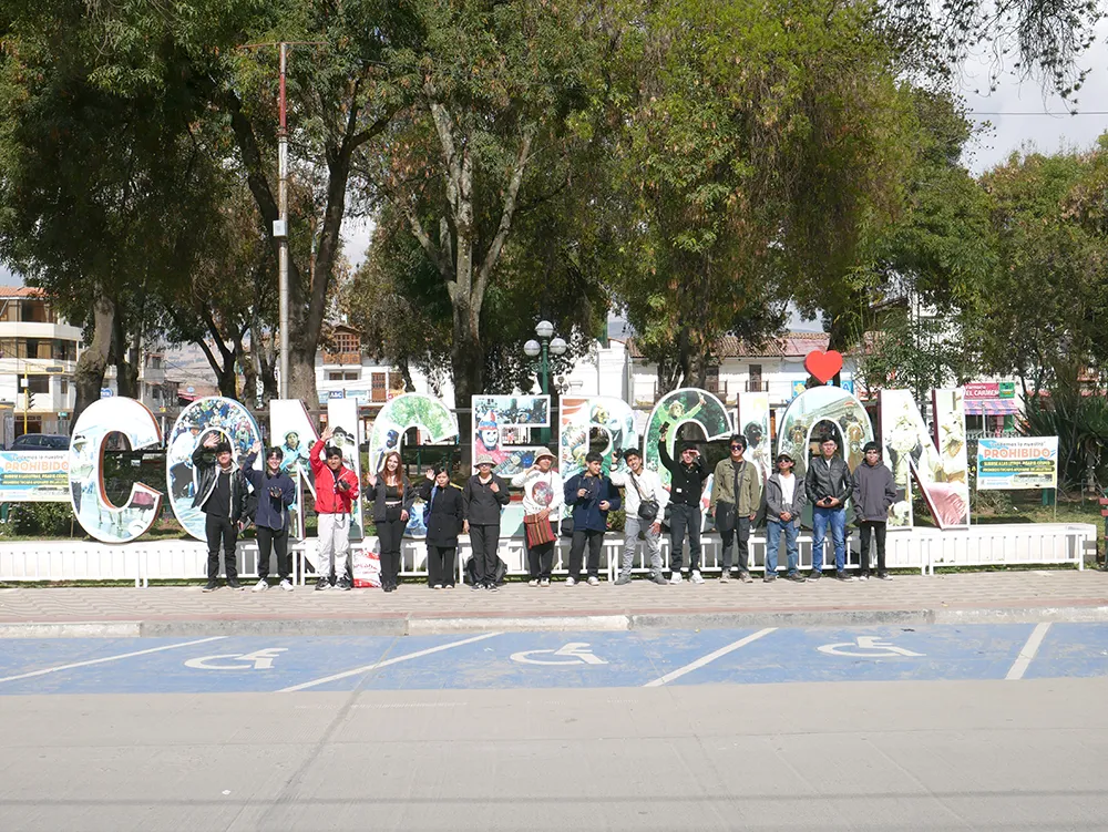 estudiantes-participaron-en-excursion-fotografica-por-el-dia-del-fotografo